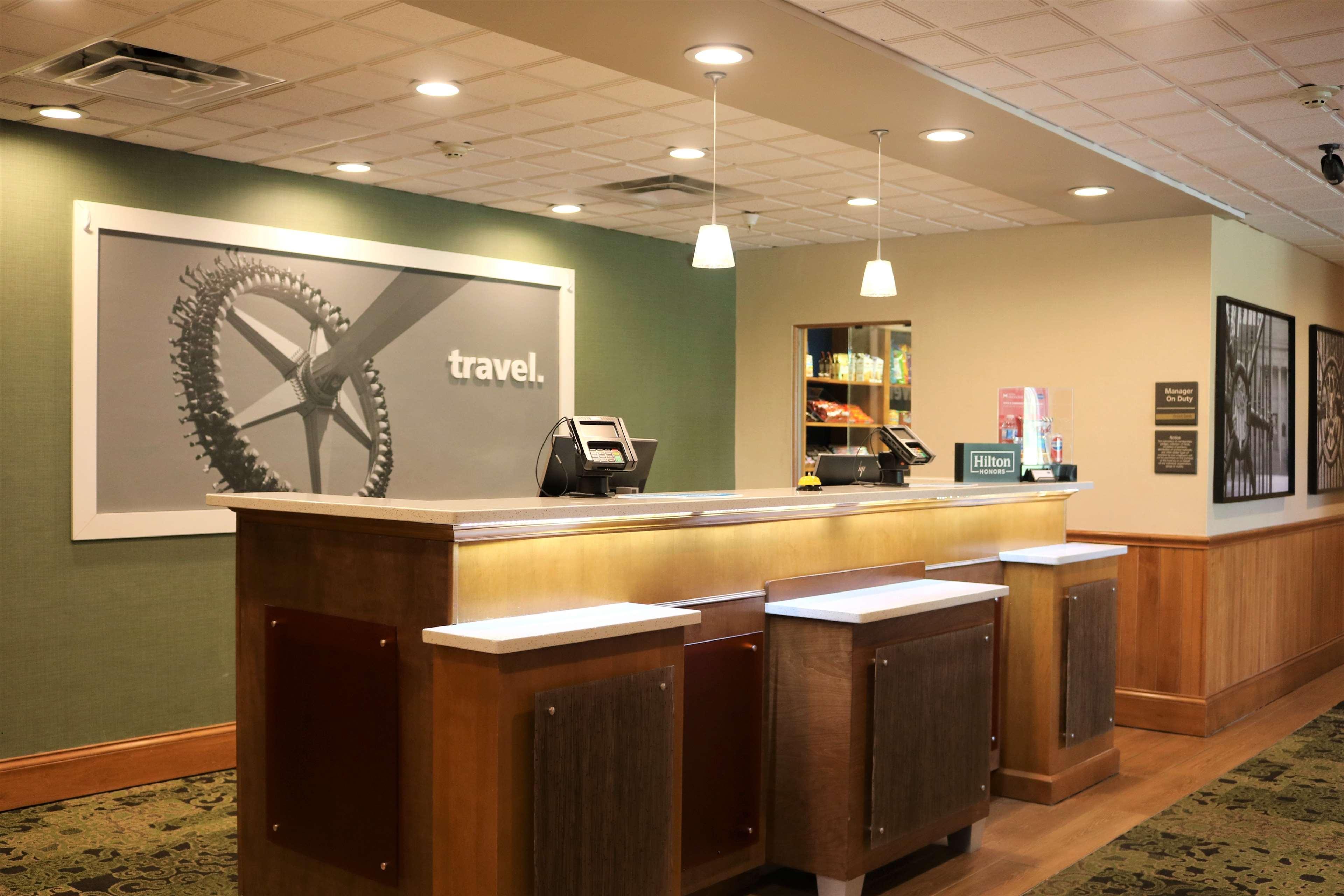 Hampton Inn & Suites Фримонт Экстерьер фото
