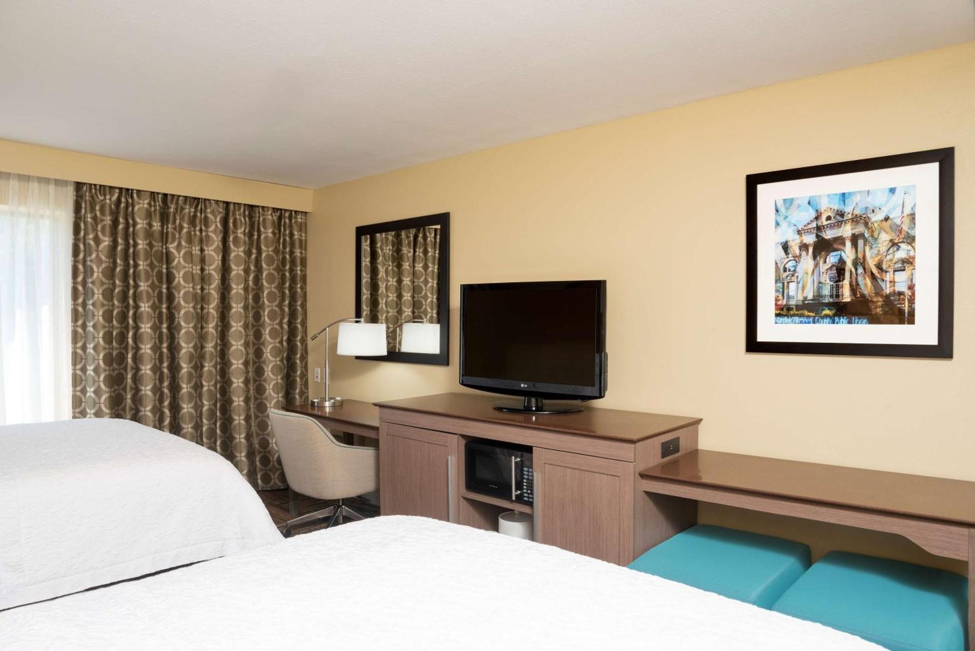 Hampton Inn & Suites Фримонт Экстерьер фото