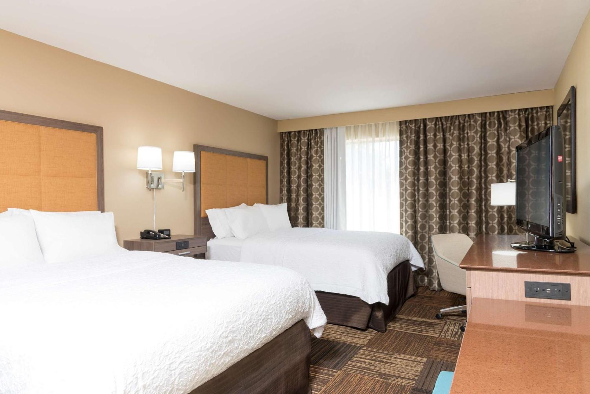 Hampton Inn & Suites Фримонт Экстерьер фото