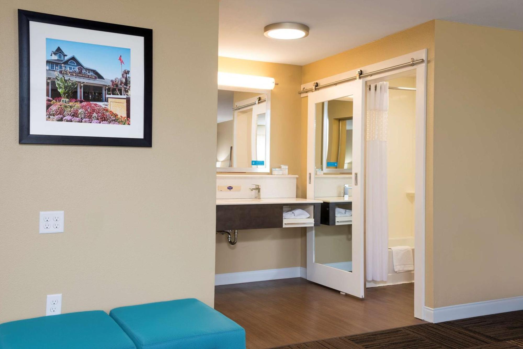 Hampton Inn & Suites Фримонт Экстерьер фото