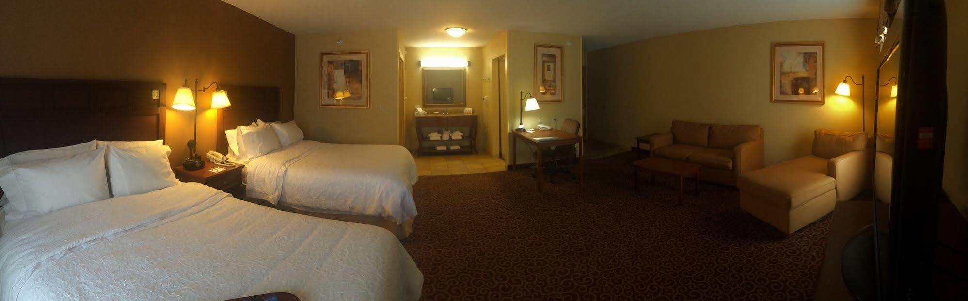 Hampton Inn & Suites Фримонт Экстерьер фото