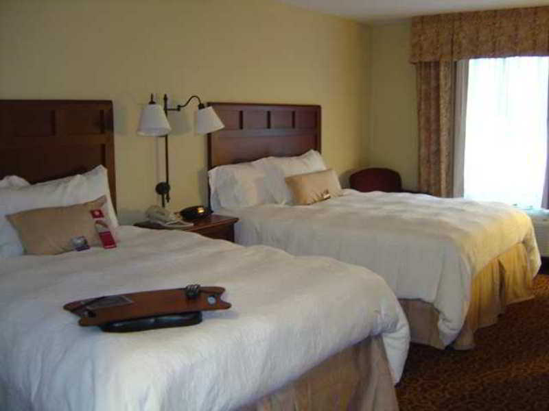 Hampton Inn & Suites Фримонт Номер фото