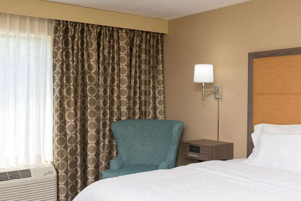 Hampton Inn & Suites Фримонт Номер фото