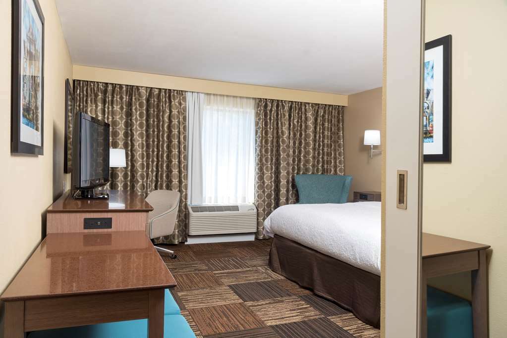 Hampton Inn & Suites Фримонт Номер фото