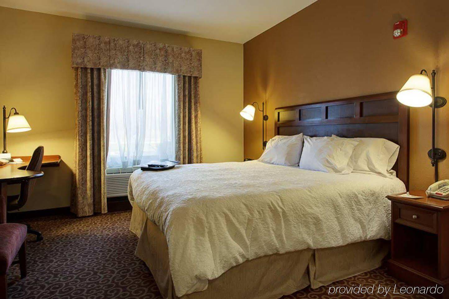 Hampton Inn & Suites Фримонт Экстерьер фото